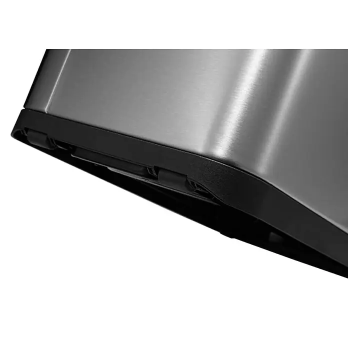 Proregal Treteimer Modern designter Treteimer zur Abfallscheidung aus gebürstetem Edelstahl - 20 l, Edelstahl, Edelstahl - Detailaufnahme einer Edelstahl-Mülltonne mit schwarzem Kunststoffboden. Das Design ist modern und schlicht gehalten.