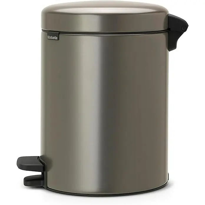 Proregal Treteimer Brabantia Klassischer Tretmülleimer mit Soft-Verschluss - 5 l, Metall, Platin - Ein stilvoller, grauer Tretabfalleimer von Brabantia, ideal für Küche oder Bad. Er ist robust und hat ein schlankes Design.