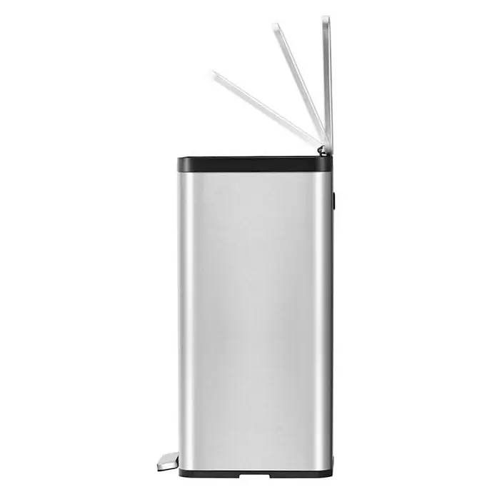 Proregal Treteimer Kompakter und funktionaler Treteimer aus mattgrauem Edelstahl - 30 l, Edelstahl, Silber - Ein schlanker, silberfarbener Mülleimer aus Edelstahl mit einem schwarzen Deckel, der sich durch ein Fußpedal öffnen lässt.