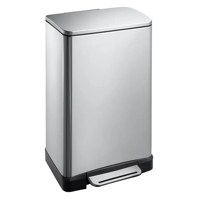 Proregal Treteimer Stilvoller rechteckiger Treteimer mit extra breitem Pedal - 30 l, Edelstahl, Edelstahl / Silber - Bild eines rechteckigen, silberfarbenen Treteimer aus Edelstahl mit schwarzem Sockel und Pedal für hygienische Abfallentsorgung.
