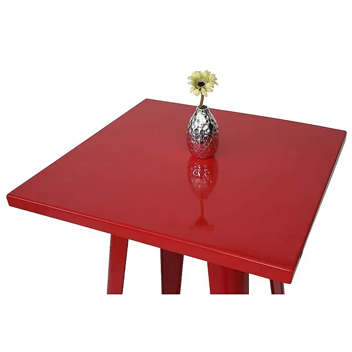 Chefgastro Garten-Stehtisch mit Metall-Tischplatte - Eckig, Rot - Roter Beistelltisch mit quadratischer Tischplatte und einer silbernen Vase mit einer Blume darauf.