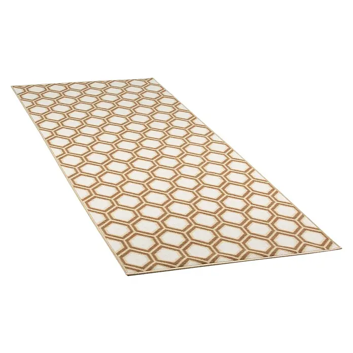 Teppichläufer Cardiff - Braun/Beige, 250 x 80 cm, 100 % Polyamid - Ein rechteckiger Teppich mit einem modernen Sechseckmuster in Beige und Weiß. Der Teppich ist auf einem dunklen Hintergrund platziert.