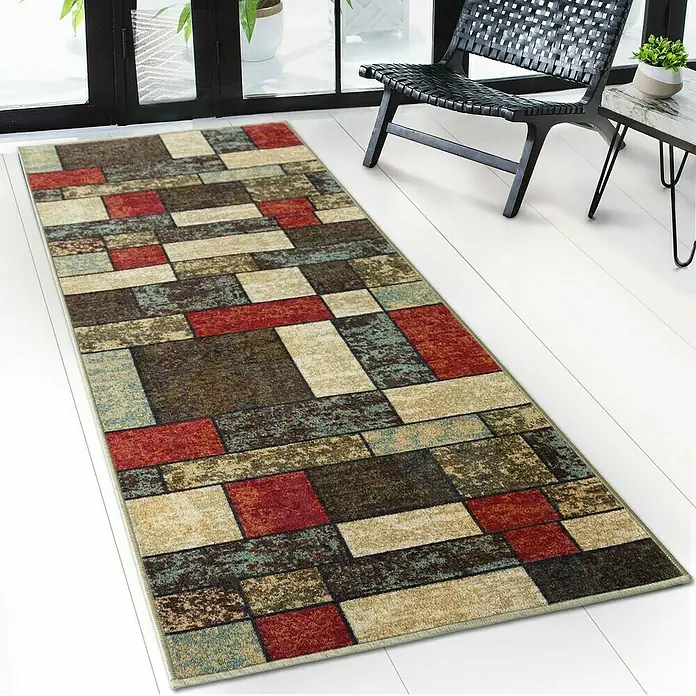 Teppichläufer Mannheim - Patch, 100 x 80 cm, 100 % Polyamid - Farbenfroher, rechteckiger Teppich mit einem geometrischen Patchwork-Design in Beige-, Rot-, Braun- und Blautönen für einen modernen Look.