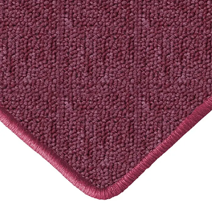 Flachgewebeteppich London - Weinrot, 200 x 200 cm, 100 % Polypropylen - Detailaufnahme eines Burgunderroten Teppichs mit feiner Textur und sauberer Umrandung, ideal für Wohnräume, der Komfort und Eleganz vereint.