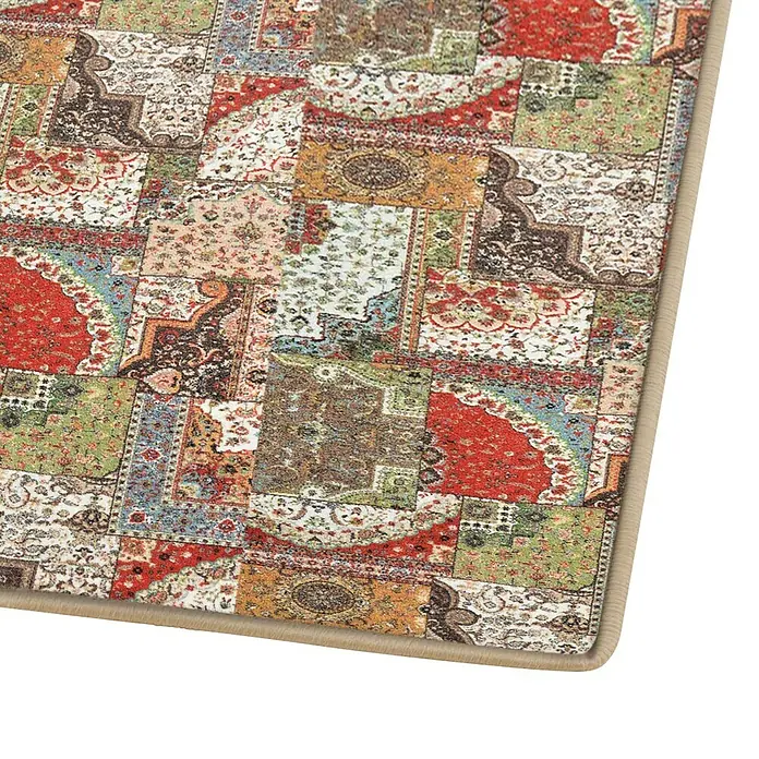 Teppichläufer Tesoro - Bunt, 300 x 80 cm, 100 % Polyamid - Detailaufnahme eines Teppichs im Patchwork-Stil mit orientalischen Mustern und warmen Farben. Ein dekoratives Element für jeden Raum.