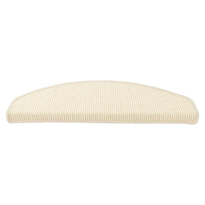 Stufenmatte Premium - 65 x 23,5 cm, 100 % Sisal, Elfenbein - Eine cremefarbene, halbmondförmige Teppichstufe aus Sisal mit gewebter Struktur, die eine warme und natürliche Atmosphäre erzeugt.