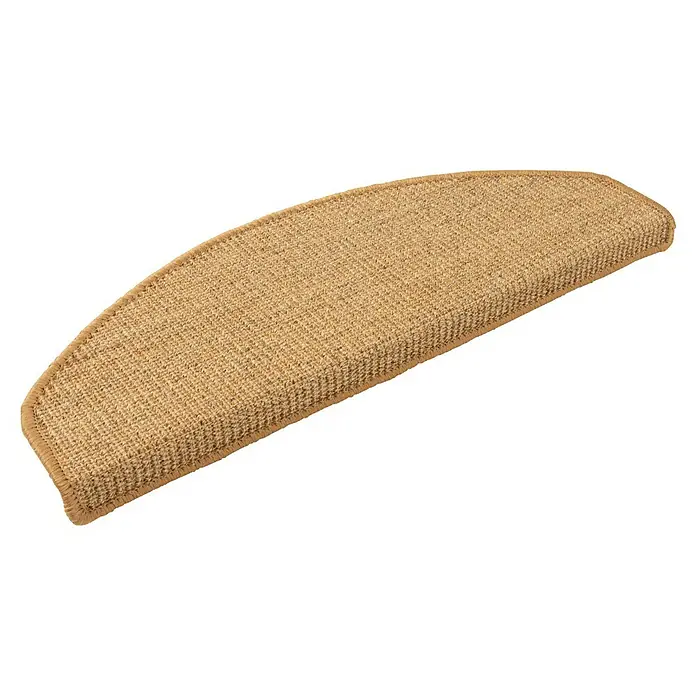 Stufenmatte Premium - 65 x 23,5 cm, 100 % Sisal, Kork - Nahaufnahme eines halbmondförmigen Sisal-Treppenläufers. Das Naturfasermaterial sorgt für einen robusten und stilvollen Look.