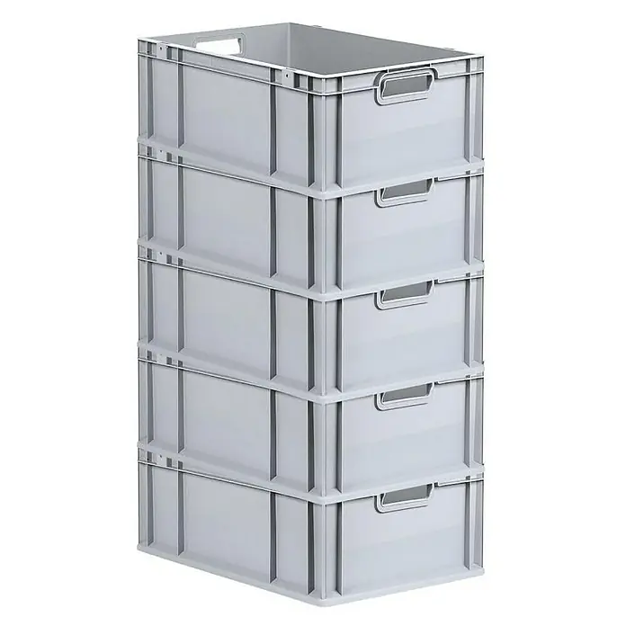 Proregal Euroboxen-Set 5x Eurobox NextGen Economy mit Scharnierdeckel und blauen Verschlüssen - L x B x H: 60 x 40 x 22 cm, Kunststoff, Grau, 5 Stk. - Bild von fünf grauen, stapelbaren Kunststoffbehältern mit integrierten Griffen, die für Lagerung und Transport geeignet sind.