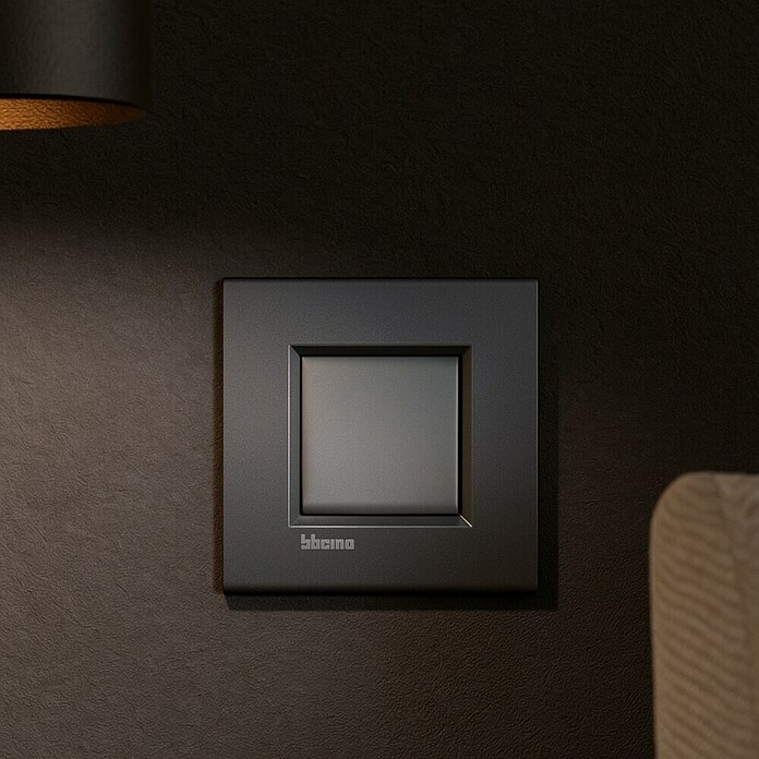 Bticino Living Light Marco (Plateado, x 1, Plástico, Montaje en la pared)