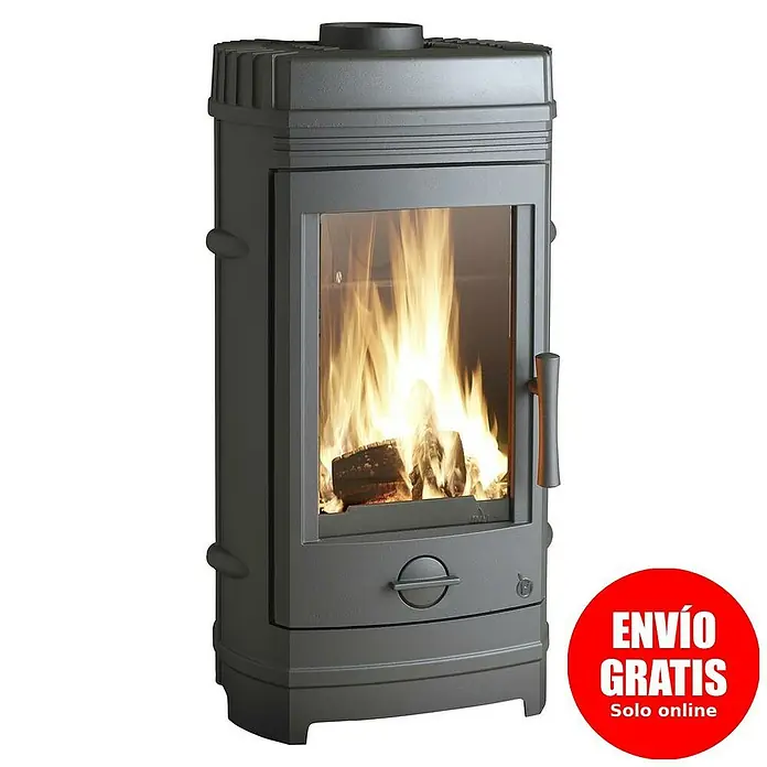 Invicta Estufa de leña Cassine - 10 kW, Volumen de calefacción: 400 m³, Antracita - Foto de una estufa de leña con leña quemándose en el interior. Tiene una estructura de metal gris y una puerta de cristal rectangular.