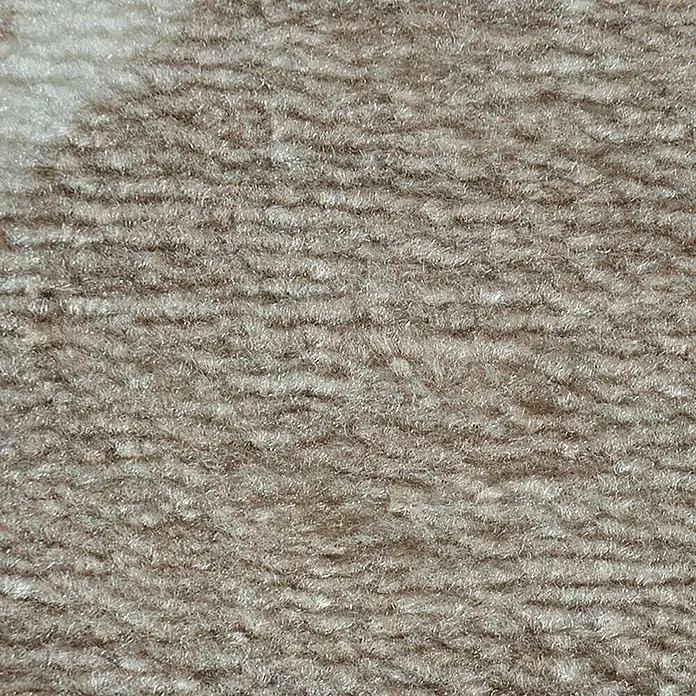 Teppichläufer Cosenza - Beige, 200 x 80 cm, 100 % Polyamid - Nahaufnahme eines beigen, texturierten Teppichs, der Weichheit und Komfort vermittelt. Die feinen Details laden zum Anfassen ein.