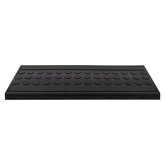 Stufenmatte Coin - 65 x 25 cm, 100 % Gummi, Schwarz - Schwarze Gummistufe mit rutschfestem Noppendesign für sicheren Halt und Trittsicherheit. Robustes Material für langanhaltende Nutzung.
