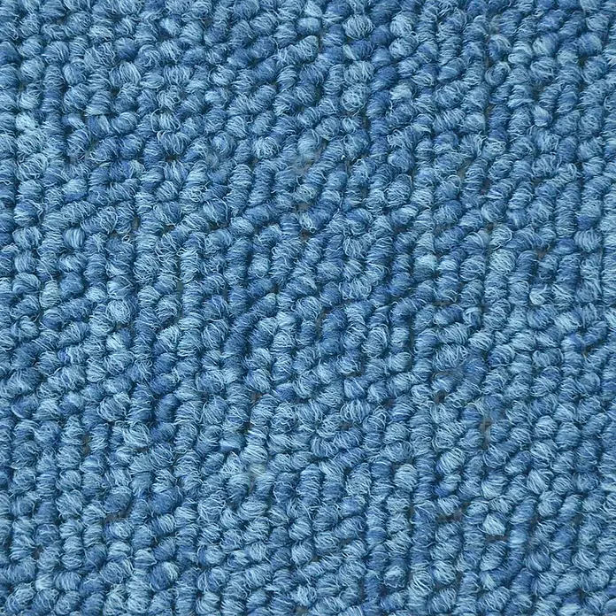 Flachgewebeteppich London - Hellblau, 200 x 200 cm, 100 % Polypropylen - Nahaufnahme eines blauen Teppichs mit dichter Textur, ideal für warme und gemütliche Innenräume.