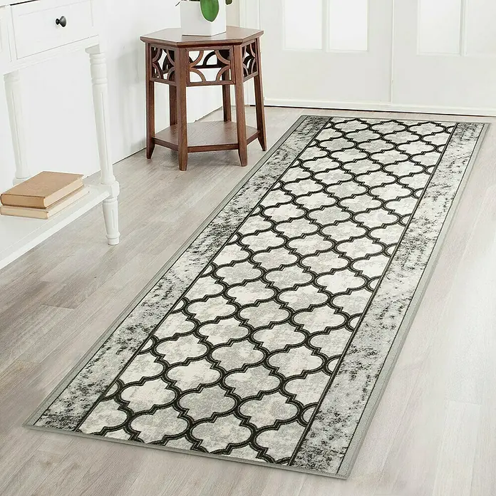 Teppichläufer Limerick - Grau, 250 x 80 cm, 100 % Polyamid - Elegante graue Läufer-Teppich mit marokkanischem Muster für Flur oder Eingangsbereich, der Stil und Komfort vereint.