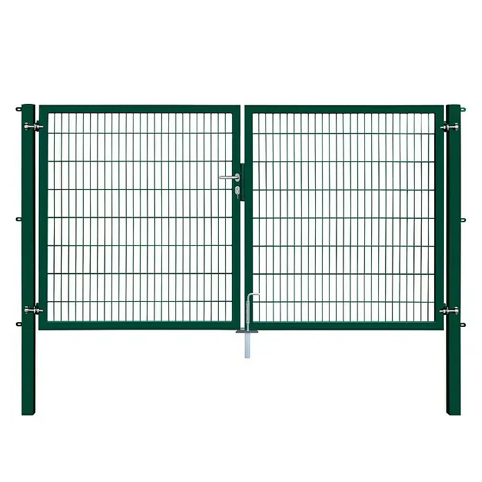 FA-Bausysteme Zauntor Industrietor - 3 x 1,6 m, Stahl, Moosgrün, 2-Flügel, Drahtstärke 8/6/8 mm - Ansicht eines grünen Gartentors aus Gittermetall mit Griff und Verriegelung.