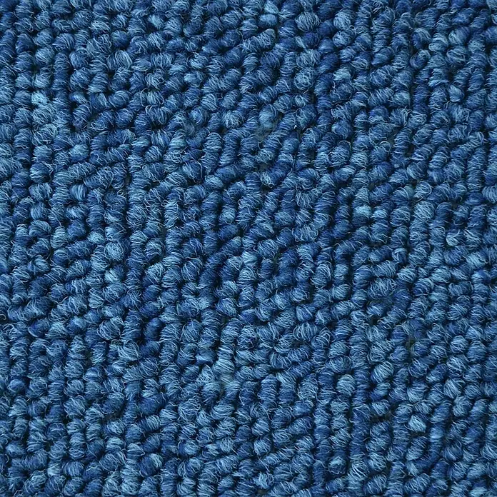 Flachgewebeteppich London - Dunkelblau, 200 x 200 cm, 100 % Polypropylen - Nahaufnahme eines strukturierten, blauen Teppichs. Die dichte Textur und die satten Blautöne machen ihn zu einem stilvollen Bodenbelag.