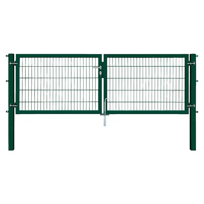 FA-Bausysteme Zauntor Industrietor - 3 x 1 m, Stahl, Moosgrün, 2-Flügel, Drahtstärke 6/5/6 mm - Ein grünes Doppeltor mit Drahtgitter und einem silbernen Riegel zur sicheren Verriegelung des Tores.