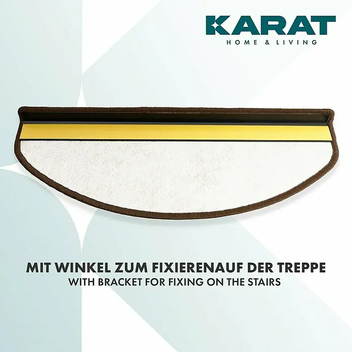 Stufenmatte Geneva - 65 x 23,5 cm, Braun, Halbrund - Hier ist eine braune Treppenmatte von Karat Home & Living mit einem Klebestreifen für die einfache Montage.
