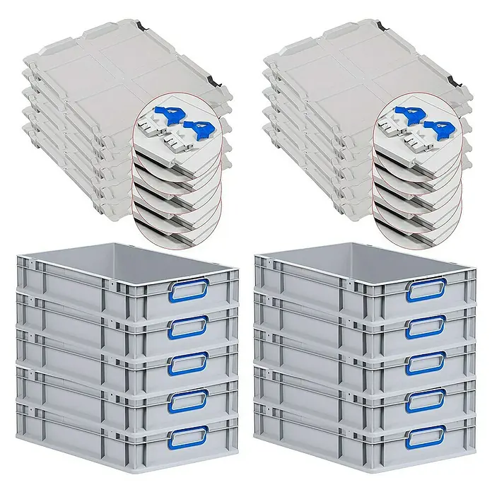 Proregal Euroboxen-Set 10x Eurobox NextGen Color mit Scharnierdeckel und Verschlüssen - L x B x H: 60 x 40 x 12 cm, Kunststoff, Grau, Blau, 10 Stk. - Das Bild zeigt graue Lagerboxen und Deckel in zwei Stapeln. Die Kunststoffboxen sind mit blauen Griffen ausgestattet, die Deckel sind hellgrau.