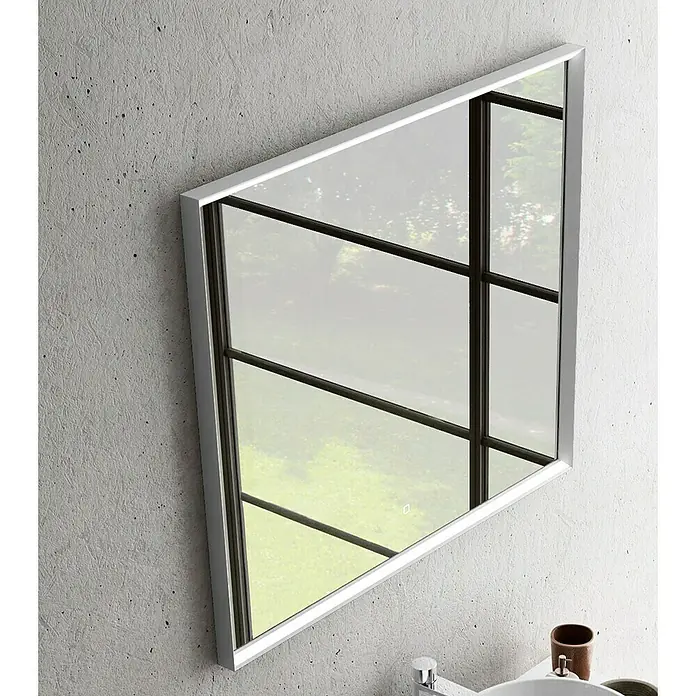 Camargue Pura LED-Lichtspiegel - 90 x 4,5 cm, Weiß - Moderner, dreieckiger Wandspiegel mit Fensterrahmenoptik. Elegantes Design für Badezimmer oder andere Räume.