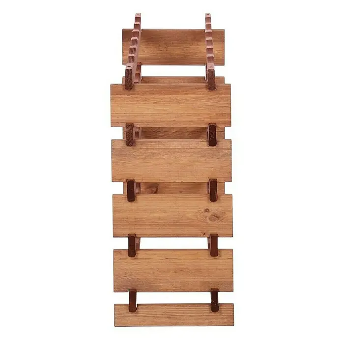 Weinregal VINOTECA FLEX PRO | HxBxT 65x65x28cm | 30 Flaschen auf 5 Ebenen | Massives Kiefernholz | Braun geölt -  - Diese Abbildung zeigt einen hölzernen Weinflaschenhalter für sechs Flaschen, der durch sein natürliches Material und seine einfache Bauweise besticht.
