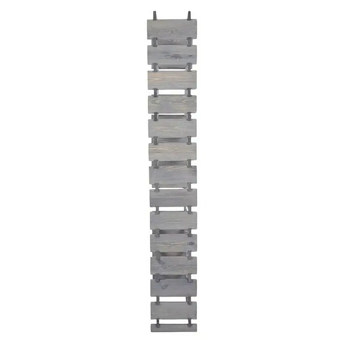 Proregal Flaschenregal Weinregal VINOTECA FLEX PRO für 84 Flaschen - L x B x H: 28 x 65 x 191 cm, Holz, Anzahl Böden: 14 Stk. - Graue Holzpaneele, verbunden durch Metallklammern, bilden eine dekorative Wandverkleidung mit rustikalem Charme. Die Holzmaserung ist deutlich sichtbar.