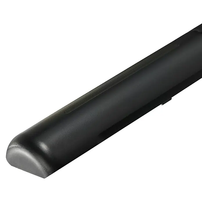 Hama Handyhalter Selfie-Stick-Stativ Fancy Stand 110 II Bluetooth Fernauslöser 00004671 - Kunststoff, Schwarz - Detailaufnahme eines schwarzen Produkts, möglicherweise ein Griff oder eine Leiste, auf einem dunklen Hintergrund.
