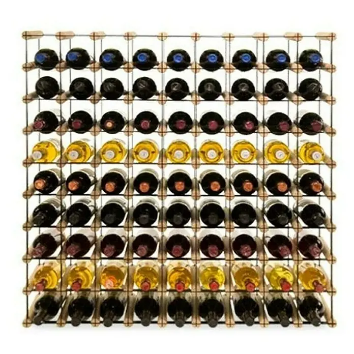 Proregal Flaschenregal Modulares Weinregal VINOTECA MOD METAL für 9x9 Flaschen - Holz - Aufnahme eines Weinregals aus Holz mit verschiedenen Weinflaschen, die aufgereiht sind.\n