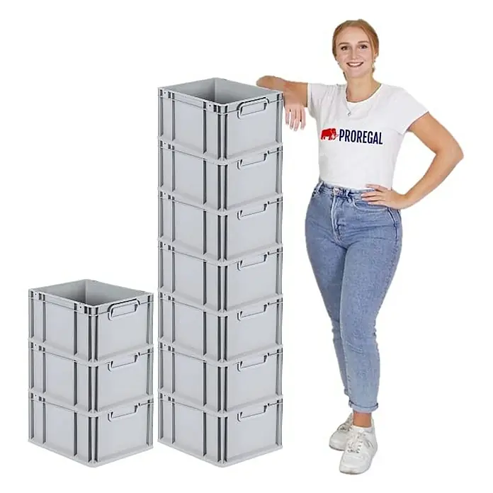 Proregal Eurobox Eurobox NextGen Grip - L x B x H: 40 x 30 x 22 cm, Kunststoff, Grau - Graue Kunststoffbehälter sind in zwei Türmen gestapelt, wobei ein Turm aus 8 und der andere aus 3 Behältern besteht.