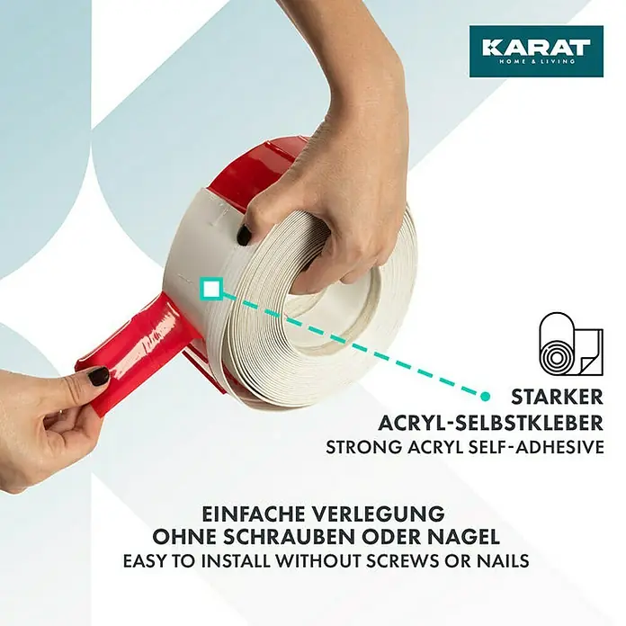 Floordirekt Sockelleiste Oslo Eiche 50 x 15 mm - 10 m - 10 m x 1,5 cm x 5 cm, PVC - Bild einer Rolle starkes Acryl-Selbstklebeband von Karat Home & Living, einfache Montage ohne Schrauben oder Nägel.