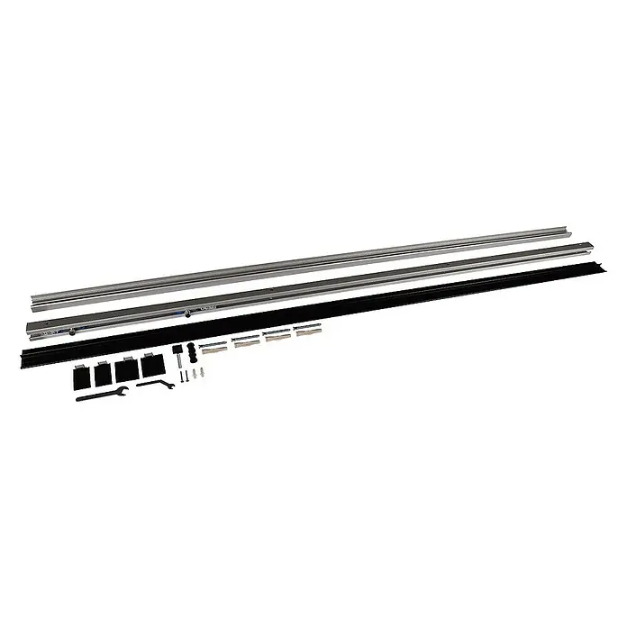 Inova Schiebetür-Komplettset Glasschiebetür ESG 755 x 2035 mm Schwarz gerahmt mit Softclose - 755 x 2.035 mm - Das Bild zeigt ein Set für eine Schiebetür. Es umfasst eine Metallschiene, eine Abdeckung und verschiedene Montagezubehörteile.