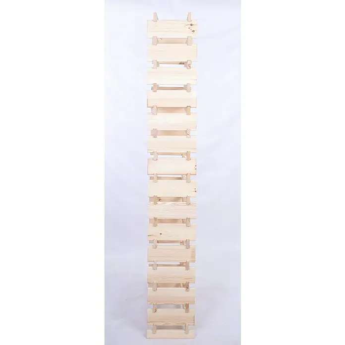 Proregal Flaschenregal Weinregal VINOTECA FLEX PRO für 120 Flaschen - L x B x H: 28 x 84 x 205 cm, Holz, Anzahl Böden: 15 Stk. - Nahaufnahme eines Holzweinregals mit hellem Holz und einer einfachen, vertikalen Bauweise, ideal für die Lagerung von Weinflaschen.