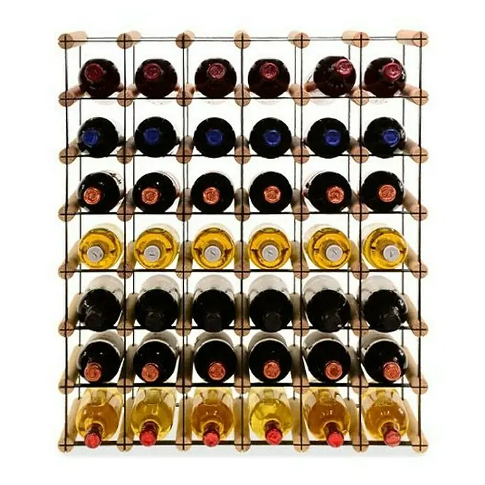 Proregal Flaschenregal Modulares Weinregal VINOTECA MOD METAL für 6x7 Flaschen - Holz - Weinregal aus Holz mit mehreren Reihen, gefüllt mit einer Vielzahl von Weinflaschen in verschiedenen Farben.