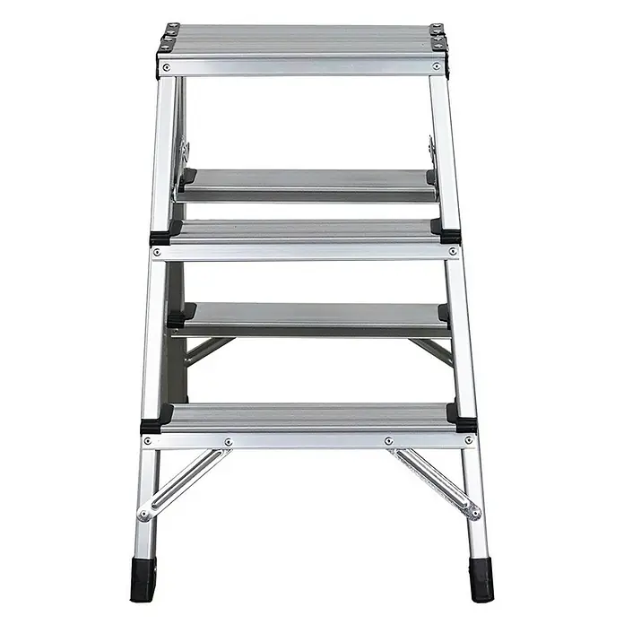 Proregal Doppel-Klapptritt APOLLO - Anzahl Tritte: 6 Stk., Arbeitshöhe: 2.000 mm, Belastbarkeit: 150 kg, Aluminium - Eine zusammenklappbare Trittleiter aus Aluminium mit drei Stufen, ideal für den Haushalt oder die Werkstatt. Robust und leicht zu verstauen.