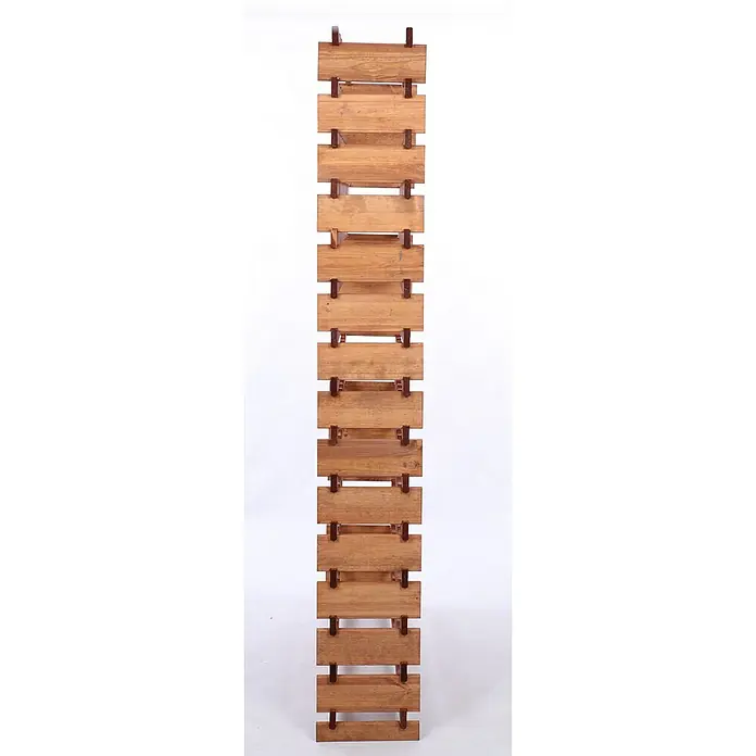 Proregal Flaschenregal Weinregal VINOTECA FLEX PRO für 150 Flaschen - L x B x H: 28 x 103 x 205 cm, Holz, Anzahl Böden: 15 Stk. - Holzregal mit dunklen Halterungen. Das Möbelstück hat helle Holzplatten, die durch dunkle Halterungen verbunden sind.