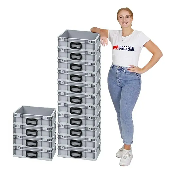Proregal Euroboxen-Set 16x Eurobox NextGen Portable Uno - Kunststoff, Grau, 16 Stk. - Graue Lagerboxen aus Kunststoff, gestapelt in zwei verschiedenen Höhen, mit einer Frau für Größenvergleich.