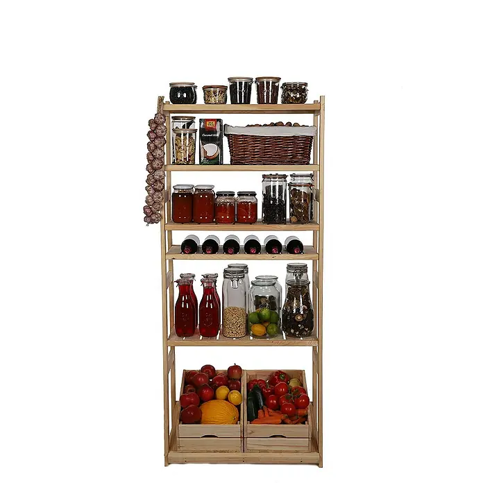Proregal Flaschenregal & Weinregal SPREEWALD für 6 Flaschen - L x B x H: 33 x 70 x 163 cm, Holz - Ein Holzregal mit verschiedenen Lebensmitteln, darunter Obst, Gemüse, Konserven und Getränke, die eine Vorratskammer schön organisiert präsentieren.