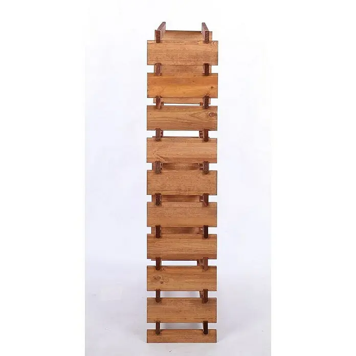 Proregal Flaschenregal Weinregal VINOTECA FLEX PRO für 80 Flaschen - L x B x H: 28 x 84 x 135 cm, Holz, Anzahl Böden: 10 Stk. - Ein Foto eines vertikalen, hölzernen Weinregals mit einem rustikalen Aussehen auf einem einfachen, weißen Hintergrund.