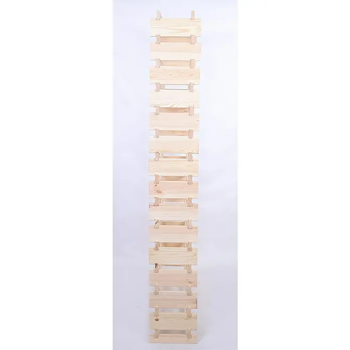 Proregal Flaschenregal Weinregal VINOTECA FLEX PRO für 180 Flaschen - L x B x H: 28 x 123 x 205 cm, Holz, Anzahl Böden: 15 Stk. - Ein hochformatiges Foto einer hellen Holzleiter, die eine rustikale und natürliche Ästhetik vermittelt und sich für Dekorationen eignet.