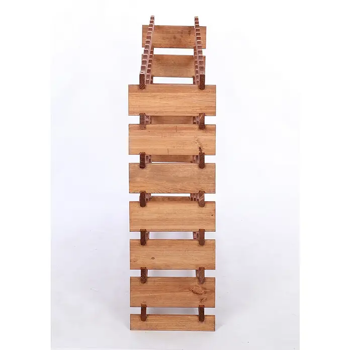 Proregal Flaschenregal Weinregal VINOTECA FLEX PRO für 84 Flaschen - L x B x H: 28 x 123 x 93 cm, Holz, Anzahl Böden: 7 Stk. - Nahaufnahme eines rustikalen Weinständers aus Holz. Das Möbelstück präsentiert die natürliche Holzstruktur und solide Bauweise.