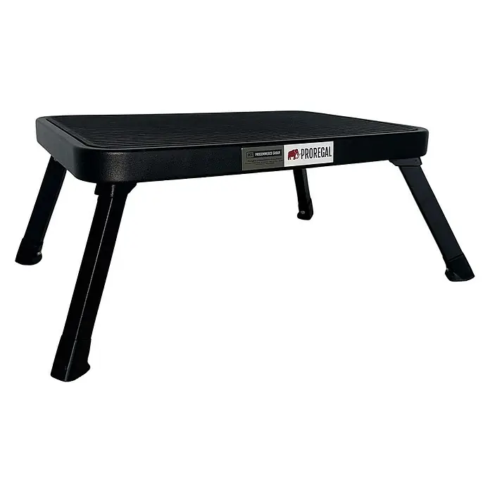 Proregal Klapptritt Tritthocker klappbar - Anzahl Tritte: 1 Stk., Arbeitshöhe: 1.700 mm, Belastbarkeit: 150 kg, Stahl - Schwarzer Tritthocker von Proregal mit rutschfester Oberfläche und stabilen Beinen für zusätzlichen Halt und Sicherheit.