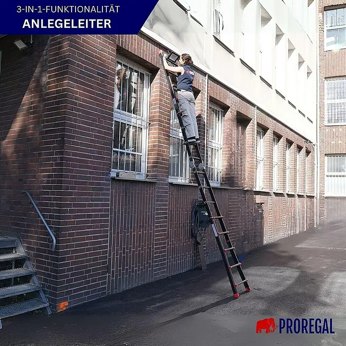 Proregal Mehrzweckleiter APOLLO 3-in-1 - Anzahl Tritte: 20 Stk., Arbeitshöhe: 6.500 mm, Belastbarkeit: 150 kg, Aluminium - Frau auf einer schwarzen Mehrzweckleiter, die an einer Backsteinmauer lehnt. Die Leiter ist von der Marke Proregal.