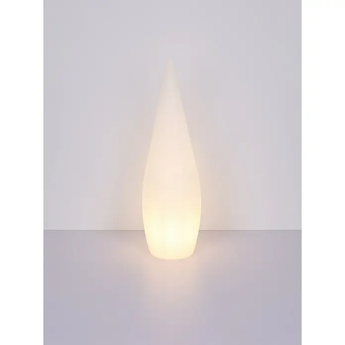 Globo Außenstehleuchte Vascon - Netzbetrieben, 10 W, Weiß, Mit Leuchtmittel, RGB, Ø x H: 36 x 120 cm - Nahaufnahme einer leuchtenden, tropfenförmigen Lampe auf einer ebenen Fläche, die eine warme und moderne Atmosphäre erzeugt.