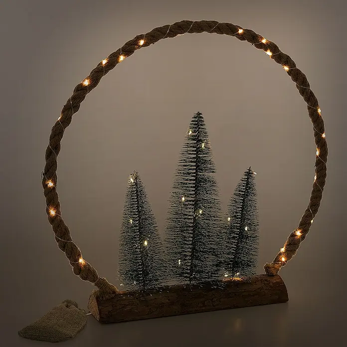 ECD Germany LED-Weihnachtsdekofigur Dekobaum beleuchtete Winterlandschaft Tannenbaum Deko Holzbaum - 45 x 9,5 x 45 cm, Braun, Grün, Netzbetrieben, LED - Dekoratives Produktbild mit einem beleuchteten Seilkreis, der auf einem Holzsockel mit Miniatur-Weihnachtsbäumen steht.