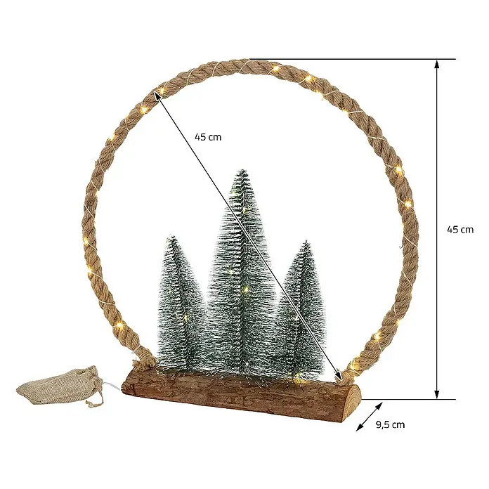 ECD Germany LED-Weihnachtsdekofigur Dekobaum beleuchtete Winterlandschaft Tannenbaum Deko Holzbaum - 45 x 9,5 x 45 cm, Braun, Grün, Netzbetrieben, LED - Stimmungsvolle Dekoration: Ein rustikaler Ring mit Lichtern, drei Tannenbäumen und einem Holzsockel sorgt für weihnachtliche Atmosphäre.