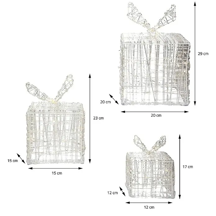 ECD Germany LED-Weihnachtsdekofigur LED Dekolicht Geschenkboxen Weihnacht Dekoobjekt - 20 x 20 x 29 cm, Weiß, Netzbetrieben, LED - Drei dekorative, würfelförmige Geschenkboxen mit Schleifen und Größenangaben.