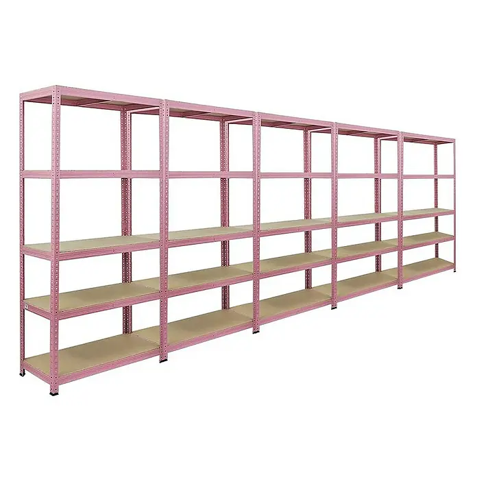 Proregal Schwerlastregal Wohnregal Mega Deal PINK LADY - H x B x T: 180 x 90 x 40 cm, Traglast pro Boden: 175 kg, Anzahl Böden: 5 Stk., Stecken, Pink - Aufnahme eines langen Regalsystems in Rosa mit mehreren Ebenen, das sich ideal für Lagerung und Organisation eignet.