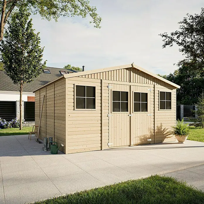 Timbela Gerätehaus M330+330G - Außenmaß inkl. Dachüberstand (B x T): 418 x 420 cm, Holz, Natur, Mit Fußboden - Eine geräumige, helle Holzgartenlaube mit Fenstern und Doppeltüren steht auf einer betonierten Fläche, umgeben von Bäumen und Grün.