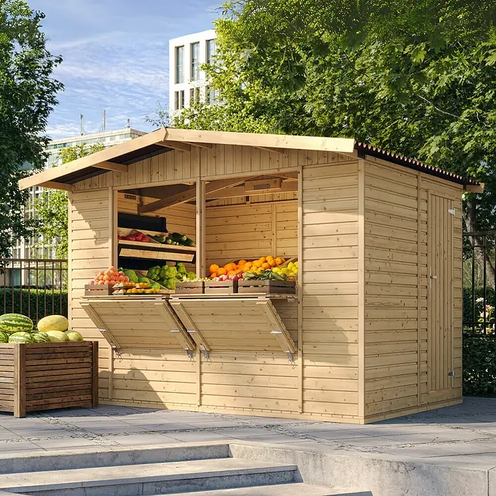 Timbela Marktstand M150 - Außenbreite inkl. Dachüberstand: 336 cm, Außentiefe inkl. Dachüberstand: 263 cm, Natur - Bild eines hölzernen Marktstandes mit frischem Obst und Gemüse, der eine einladende und rustikale Verkaufsatmosphäre schafft.