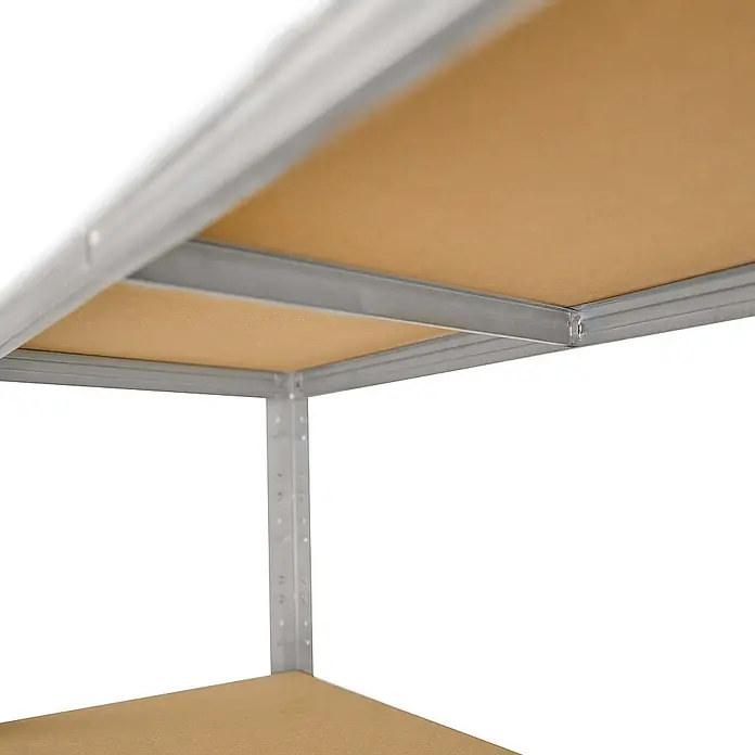 shelfplaza Schwerlastregal HOME - H x B x T: 180 x 75 x 30 cm, Traglast pro Boden: 175 kg, Stecken, verzinkt - Nahaufnahme eines Metallregals mit braunen Regalböden, das Stabilität und Funktionalität für Lagerzwecke bietet.